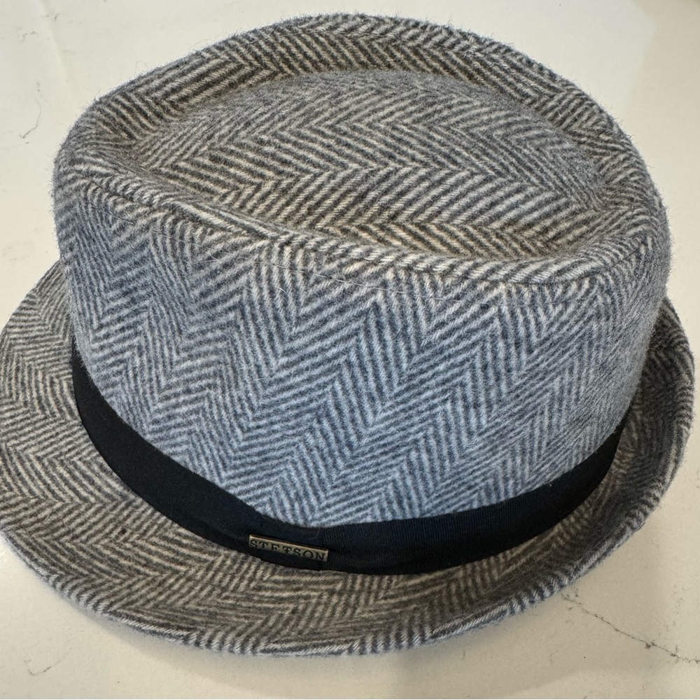 Fedora hat - Picture 3 of 4